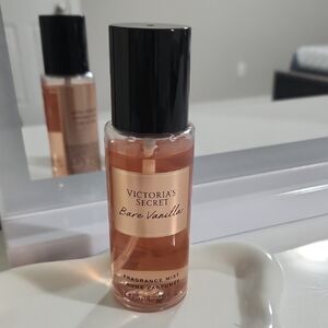 Victoria's Secret Bare Vanilla Fragrance Mist - Warm Vanilla